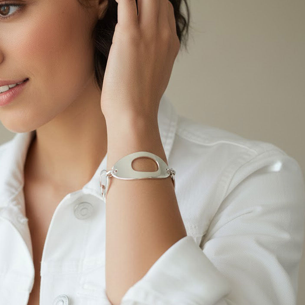 Pulsera en plata de ley de Algo de Olga. Son piezas en plata de ley diseñadas con las últimas tendencias de moda.